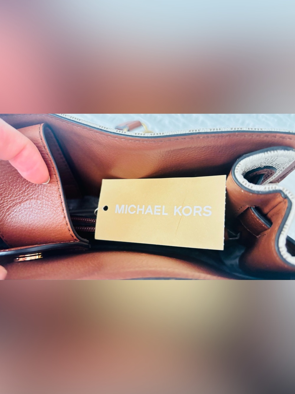 Michael Kors Signature Satchel in Vanilla and Cedar Hamilton Traveler NWT - Picture 10 of 16